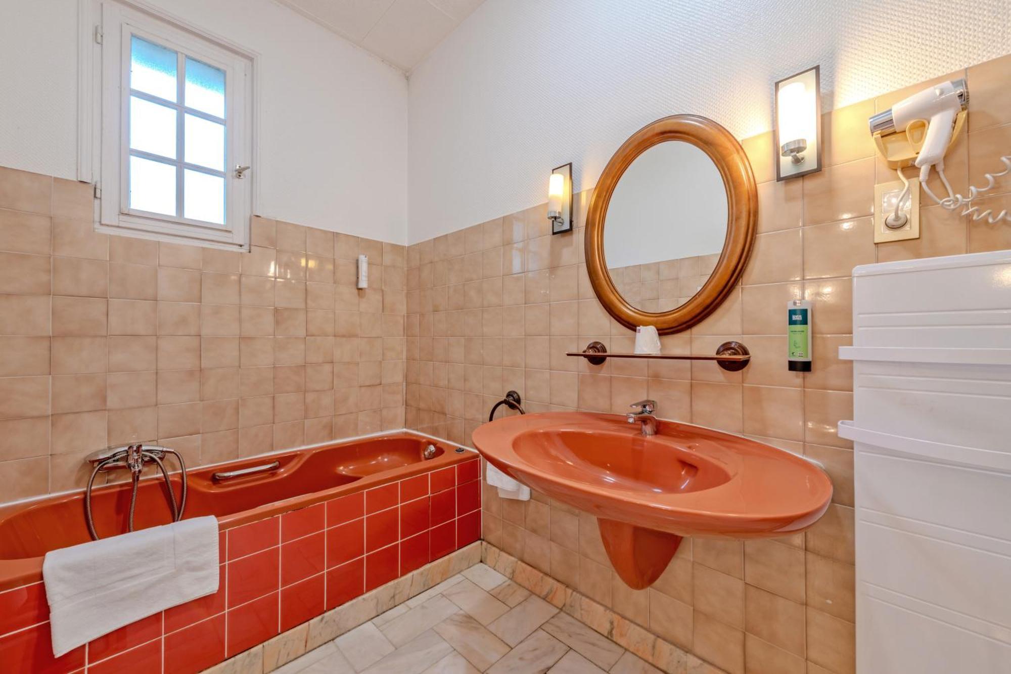 Logis De La Corniche Hotel